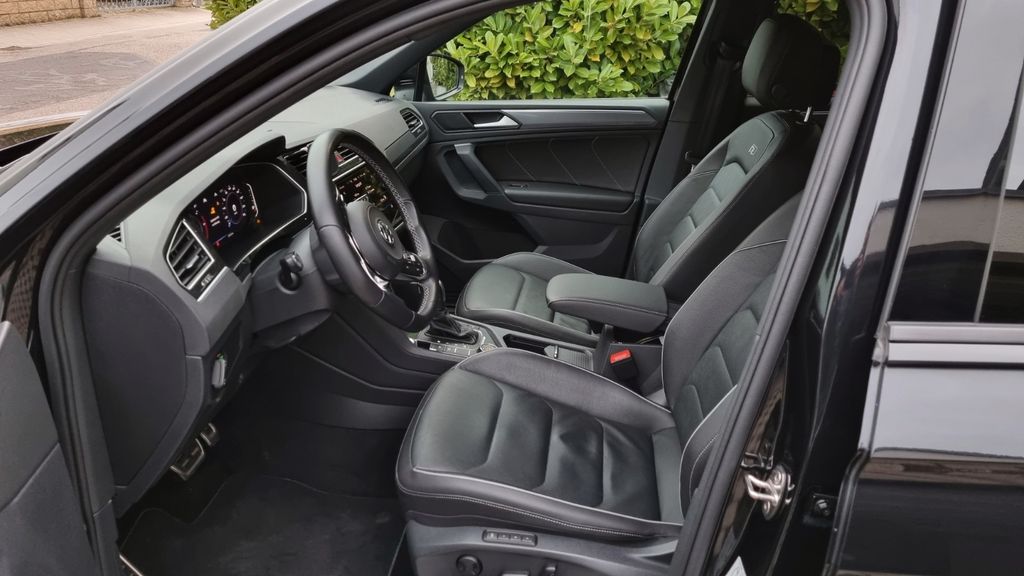 Volkswagen Tiguan Highline 2xR-Line Black Style — fotografie 8