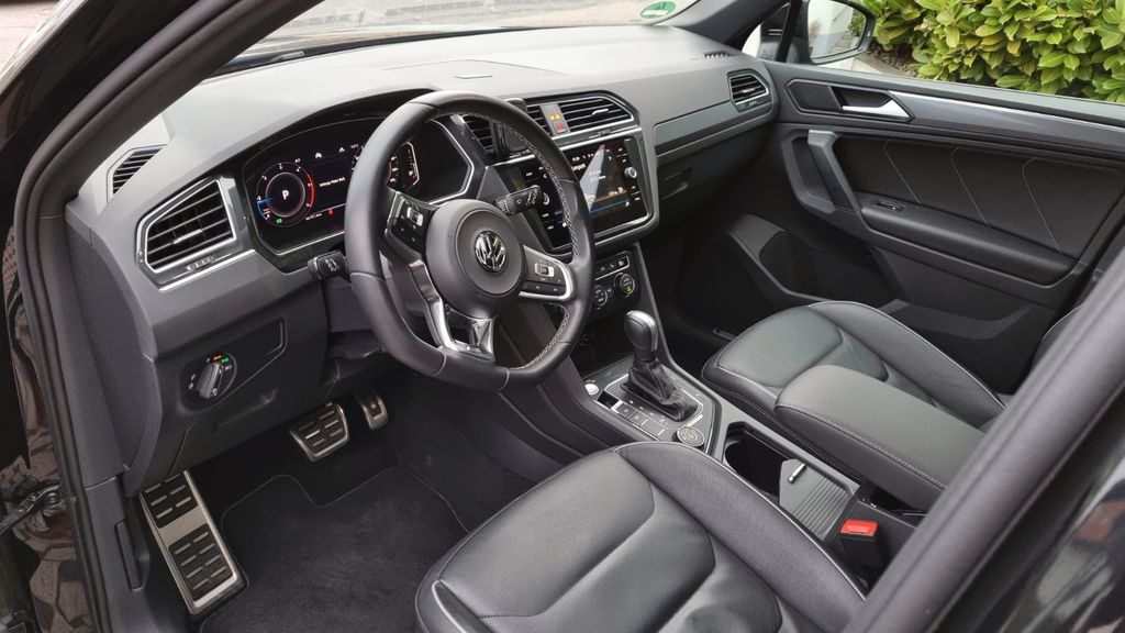 Volkswagen Tiguan Highline 2xR-Line Black Style — fotografie 9