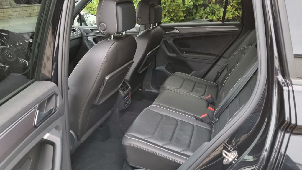 Volkswagen Tiguan Highline 2xR-Line Black Style — fotografie 11