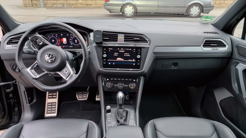 Volkswagen Tiguan Highline 2xR-Line Black Style — fotografie 13