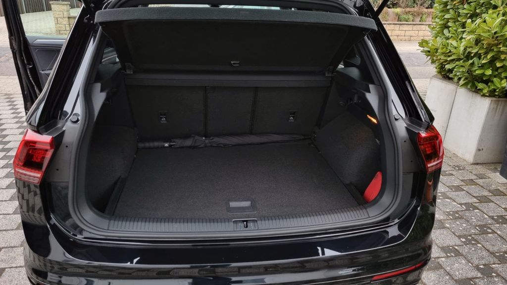 Volkswagen Tiguan Highline 2xR-Line Black Style — fotografie 16