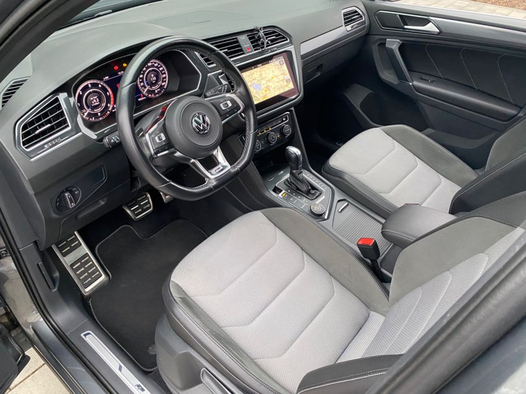 Volkswagen Tiguan 2.0 TDI DSG 4M Highline R-Line — fotografie 9