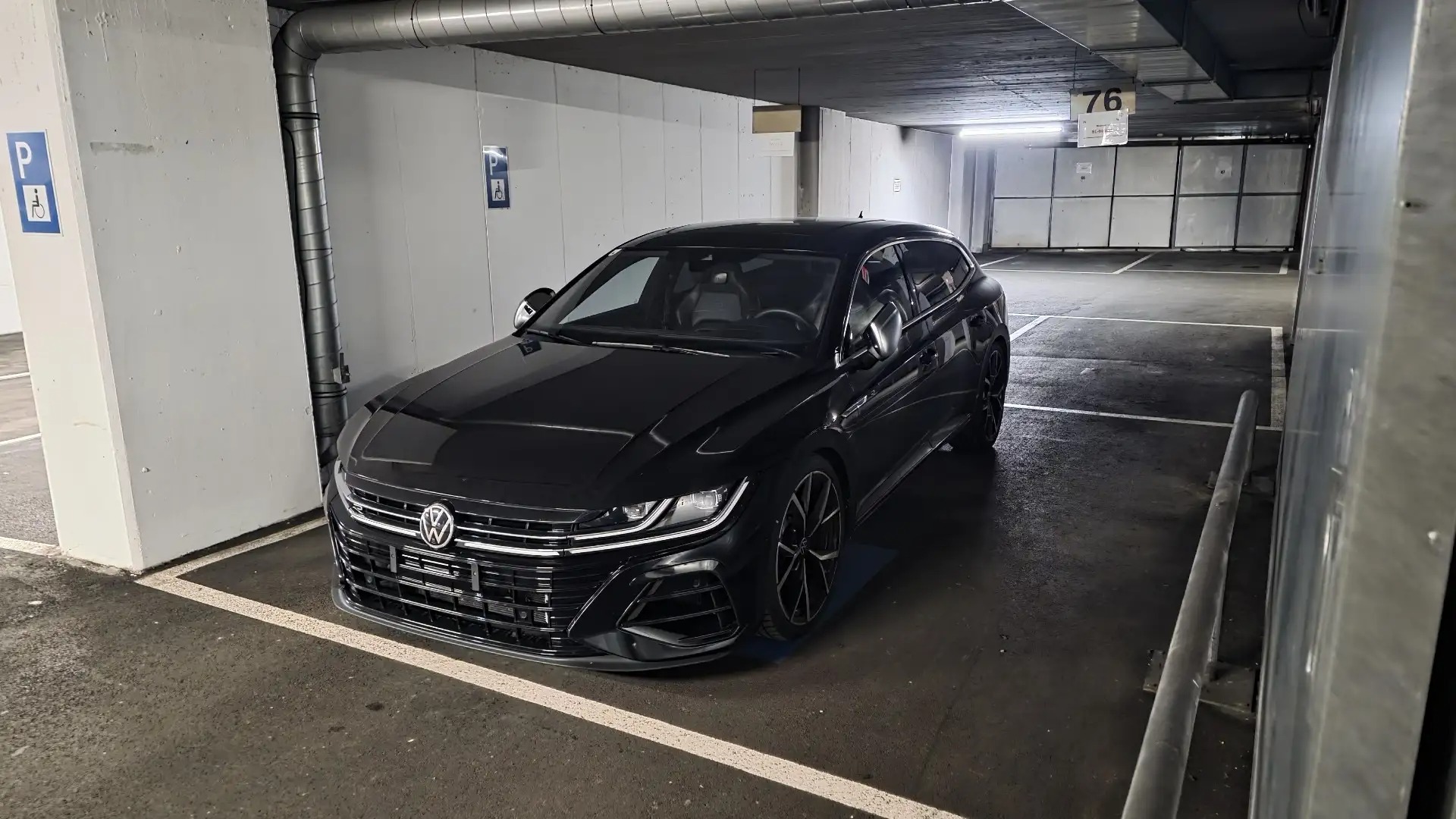 Volkswagen Arteon SB 2,0 TSI 4Motion R DSG — photo 5