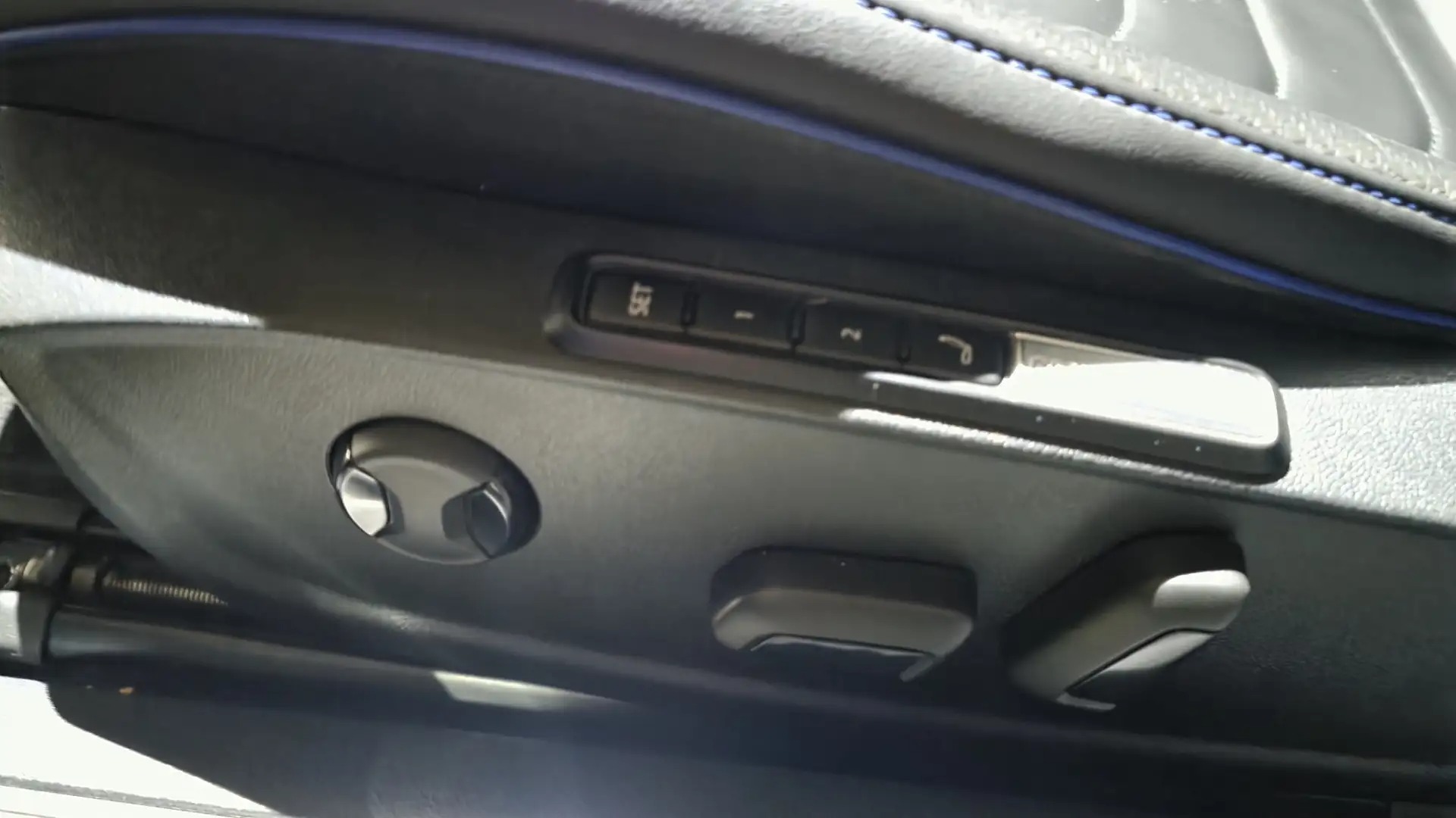 Volkswagen Arteon SB 2,0 TSI 4Motion R DSG — photo 17