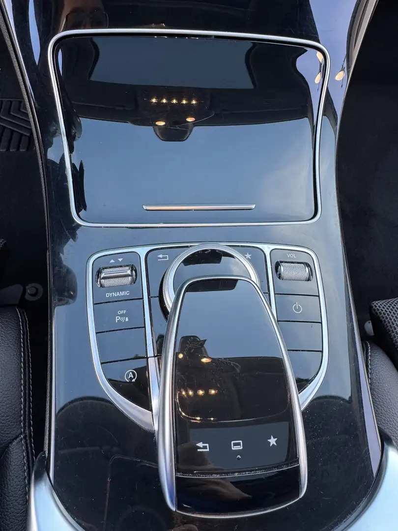Mercedes-Benz C 220 d 4MATIC AMG Line — photo 8