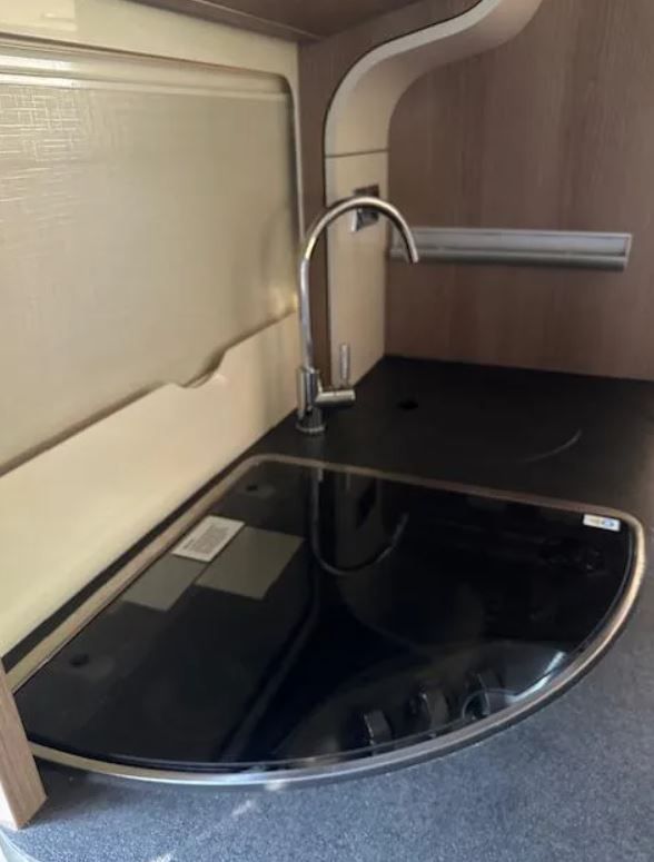 Carthago C-Tourer T 143 LE — photo 10