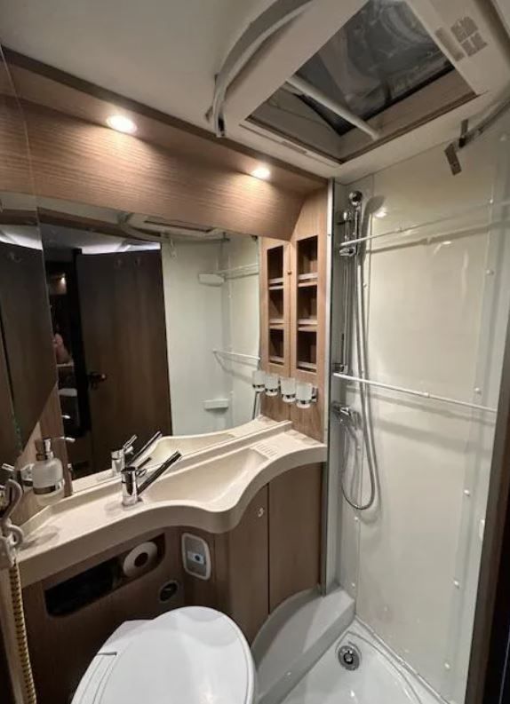 Carthago C-Tourer T 143 LE — photo 12