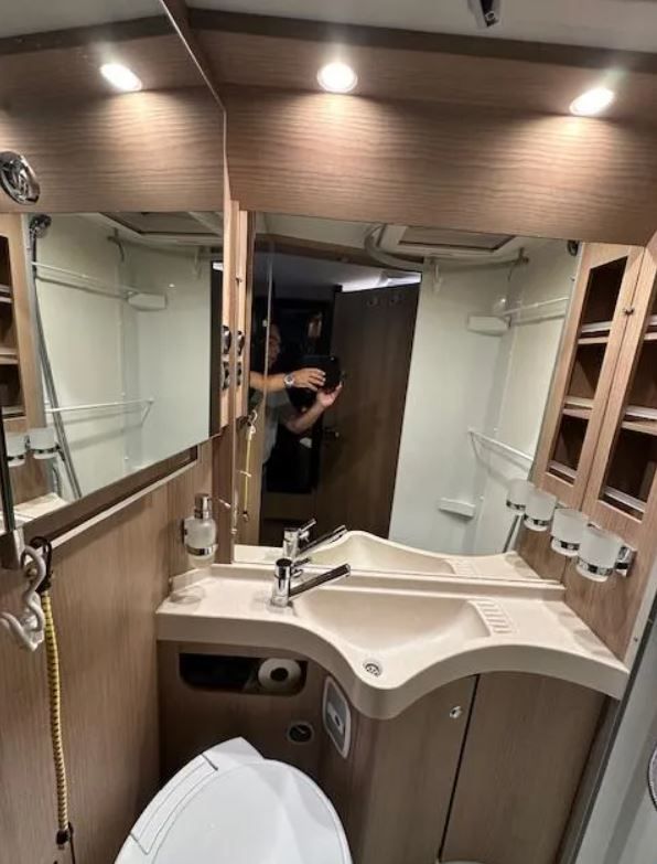 Carthago C-Tourer T 143 LE — photo 13