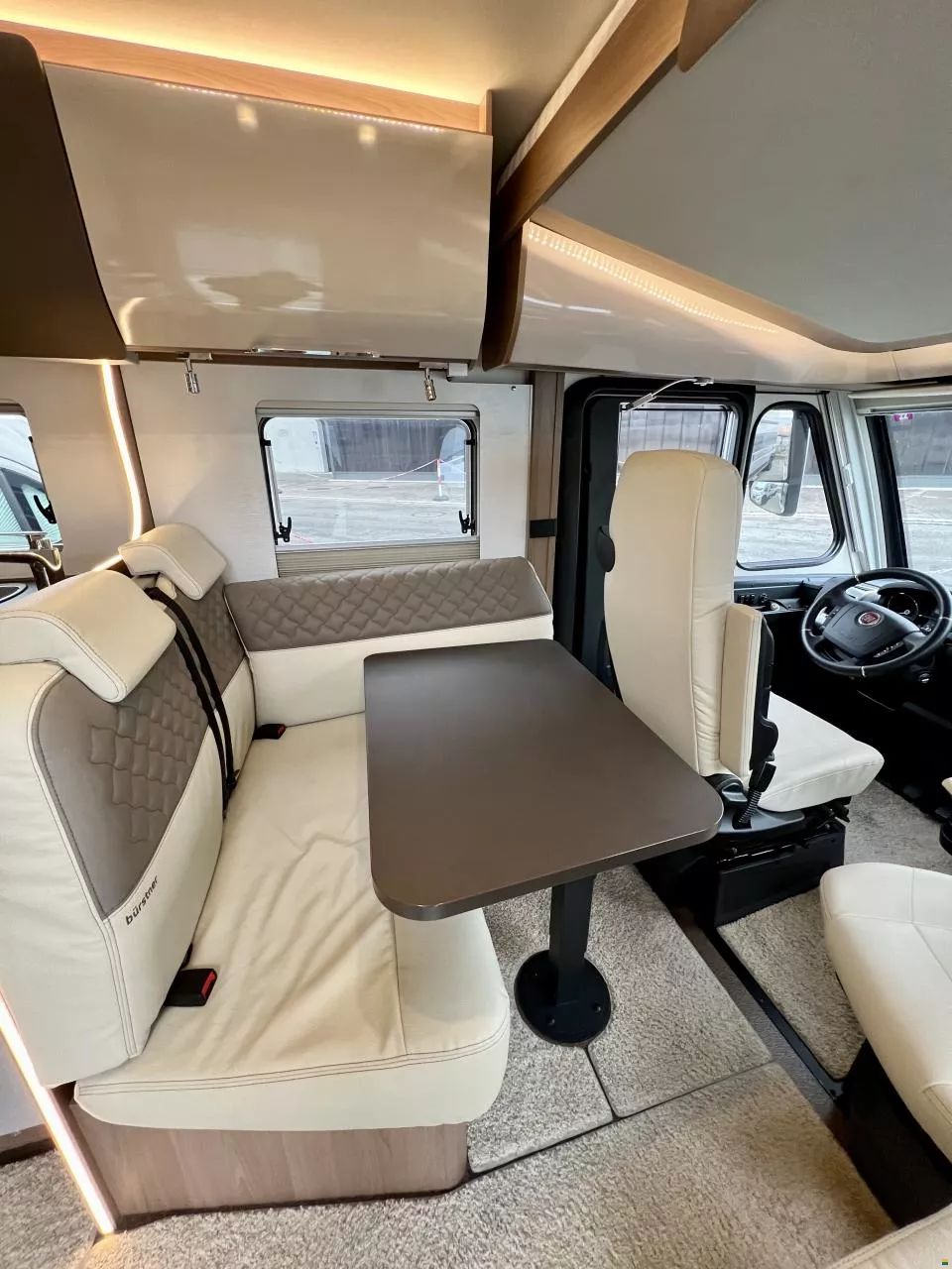 Bürstner Ixeo I 690 G — photo 3