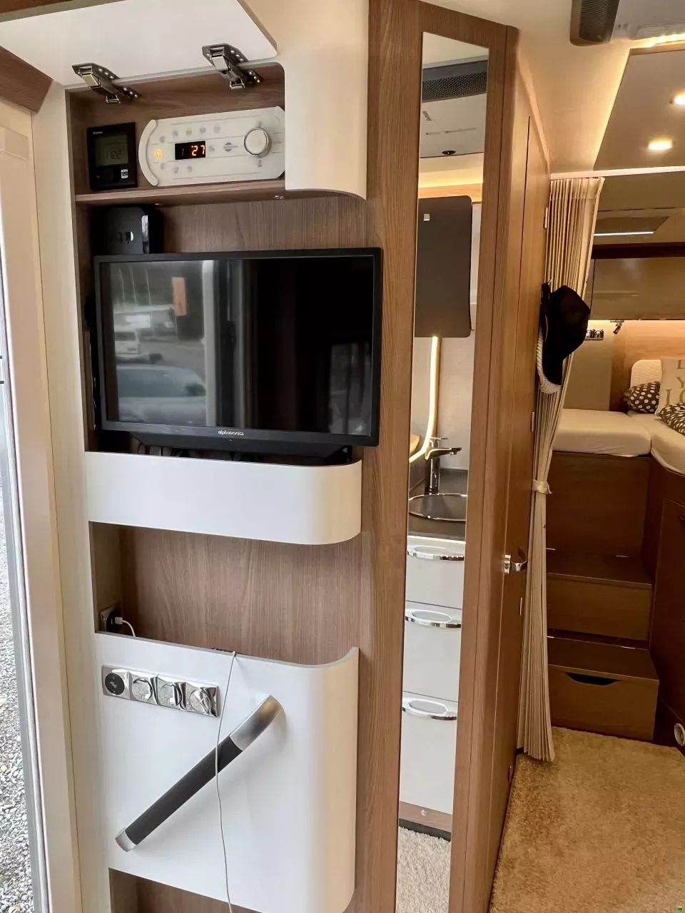 Bürstner Ixeo I 690 G — photo 8