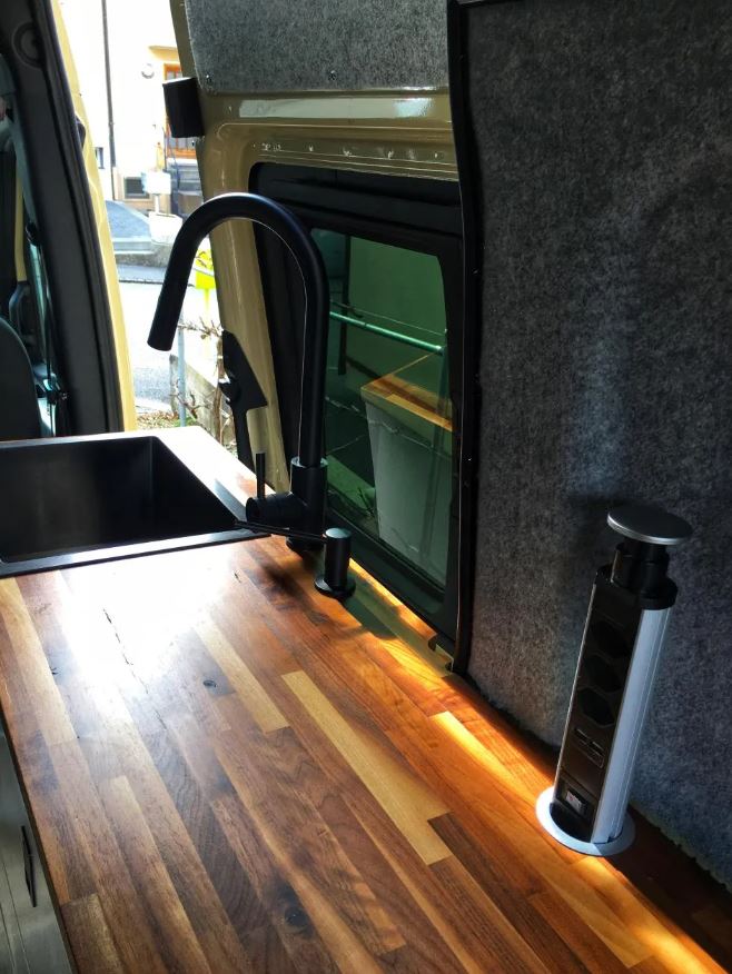 Mercedes-Benz Sprinter 4x4 (2022) – 190 HP | 9G-Tronic | Premium AWD Van — photo 13