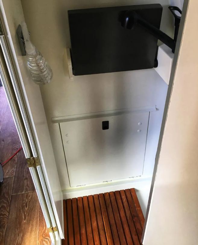 Mercedes-Benz Sprinter 4x4 (2022) – 190 HP | 9G-Tronic | Premium AWD Van — photo 18