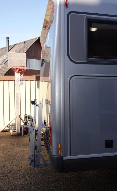 Carthago Chic E-Line I51 Linerclass – Elite Motorhome Experience — photo 11