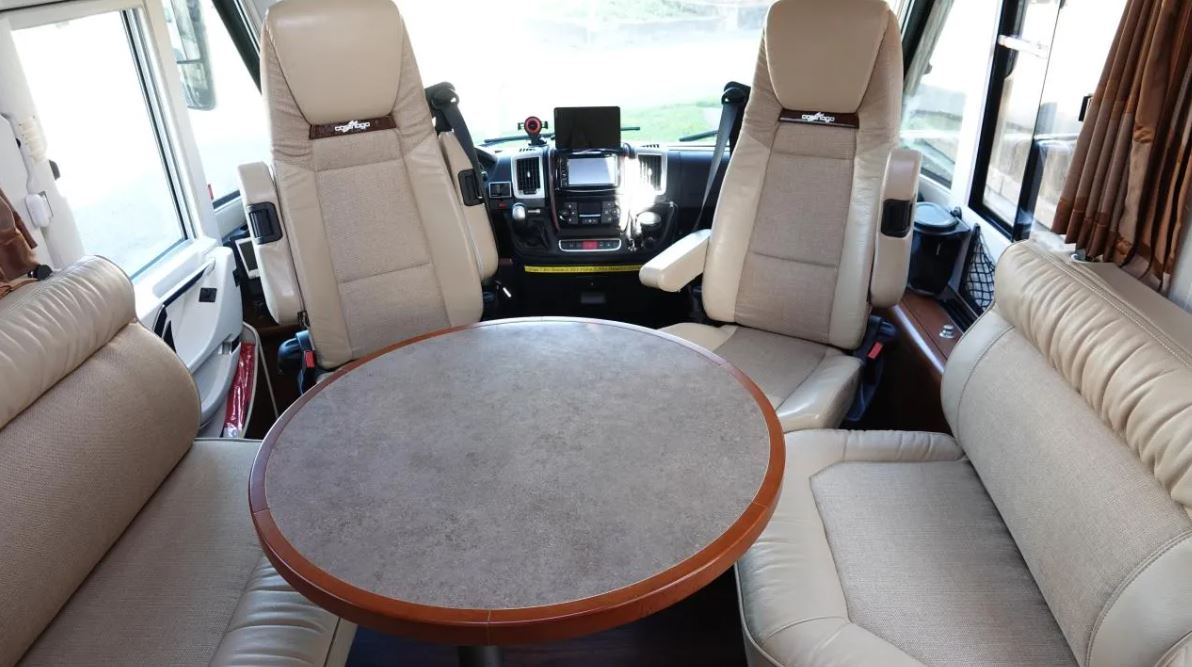 Carthago Chic E-Line I51 Linerclass – Elite Motorhome Experience — photo 17