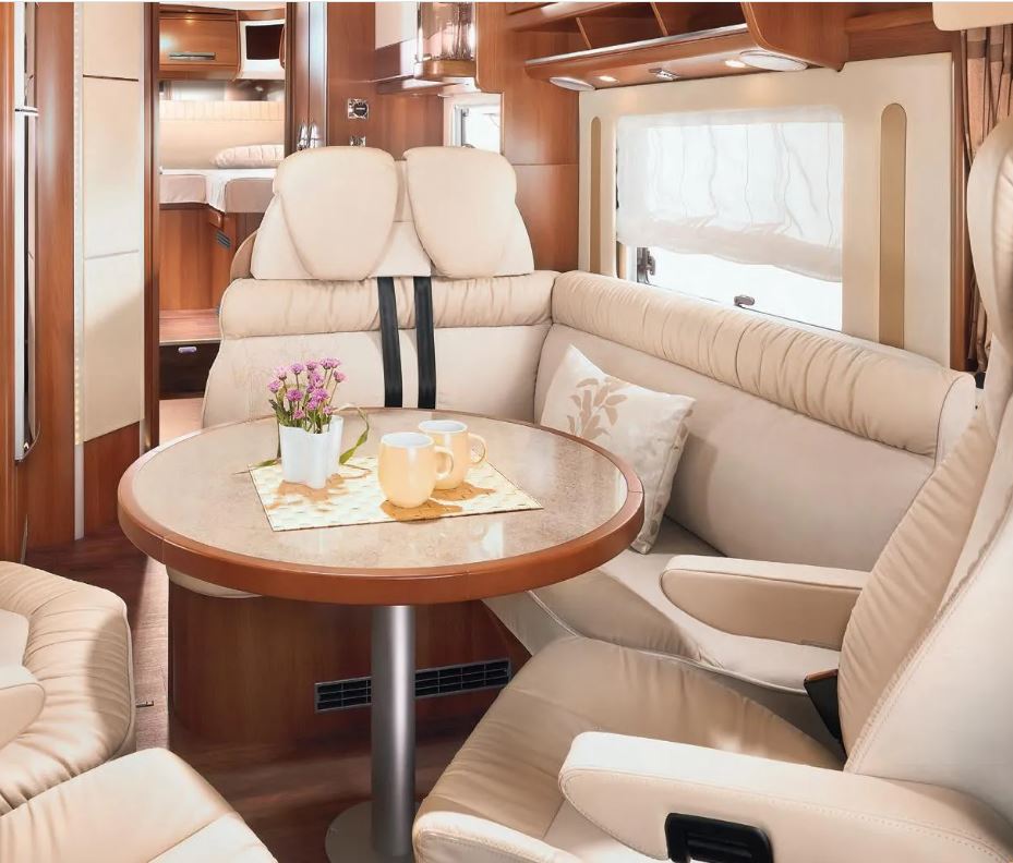 Carthago Chic E-Line I49 Yachting – Luxury Travel Redefined — photo 12