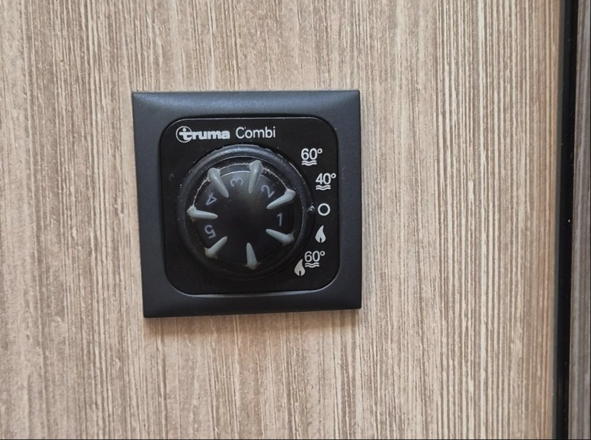 Carado Capron 2,3l — fotografie 9