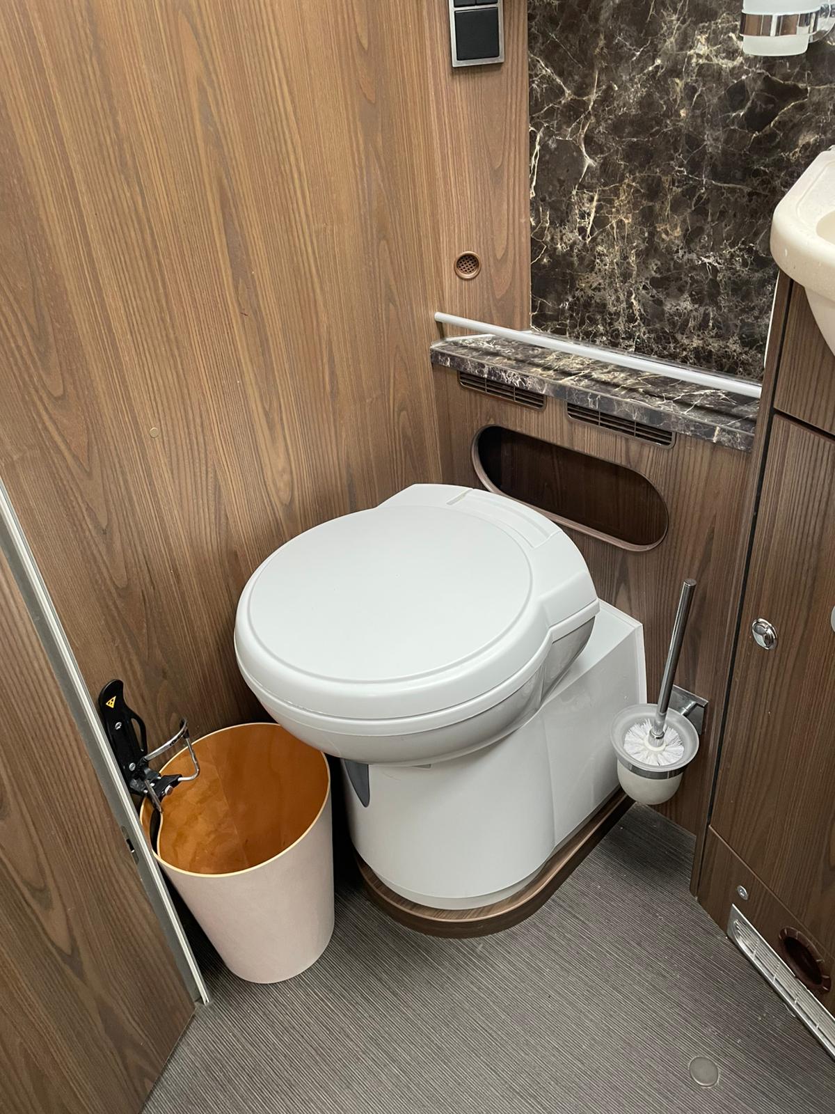 Hymer B 704 SL — fotografie 13