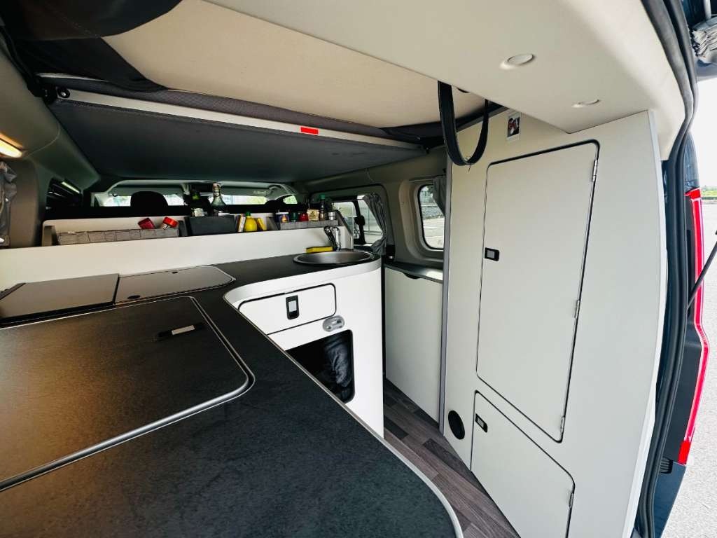 Ford Westfalia Nugget Pop-Up Roof — photo 13