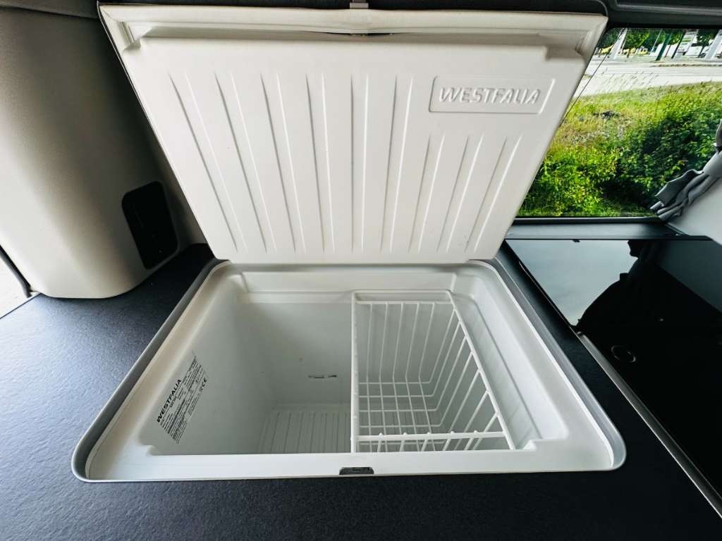 Ford Westfalia Nugget Pop-Up Roof — photo 17