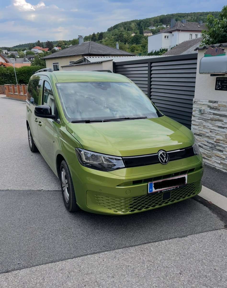 Pojazd #28200 - Volkswagen Caddy Maxi 1,5I 2