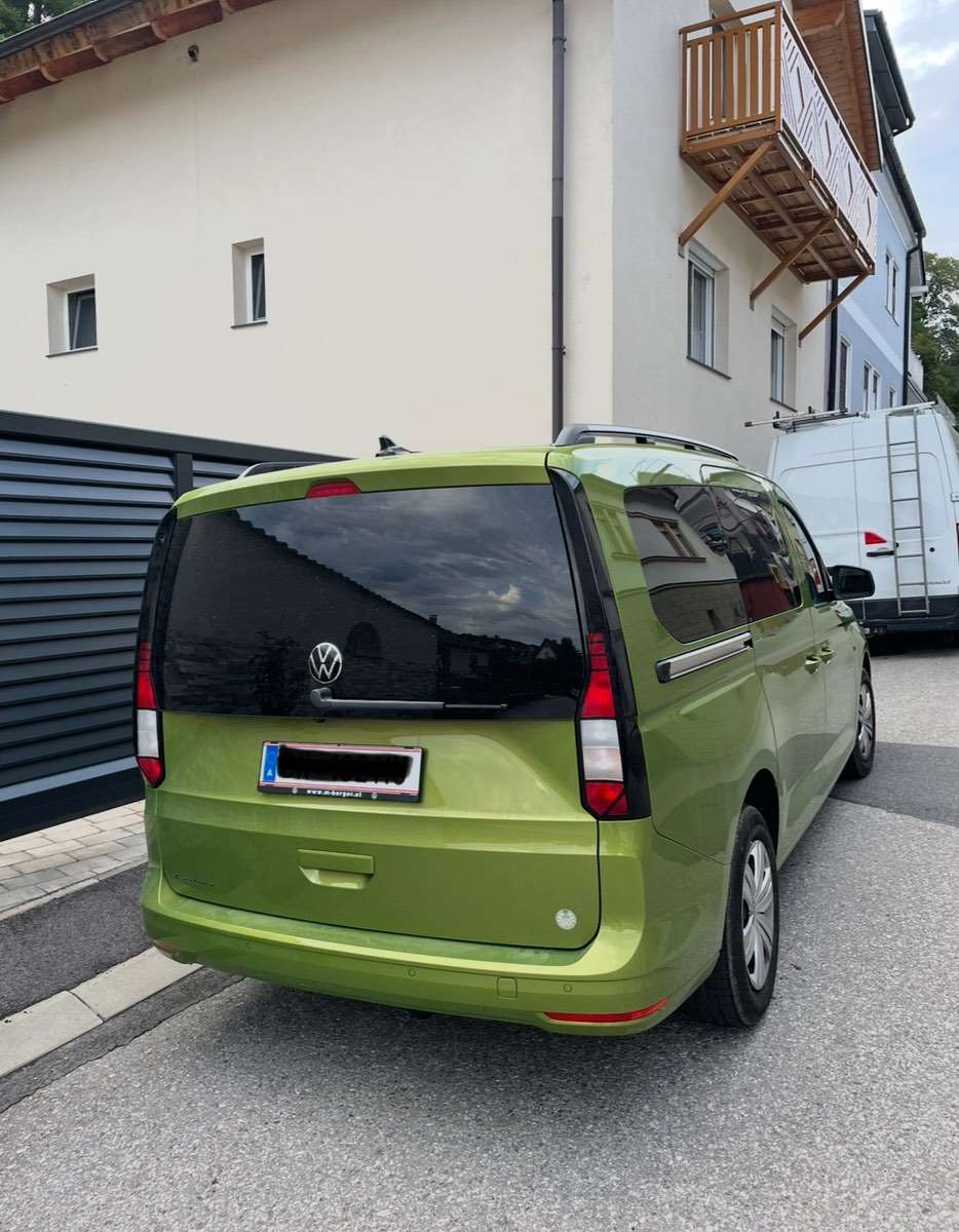 Pojazd #28200 - Volkswagen Caddy Maxi 1,5I 3