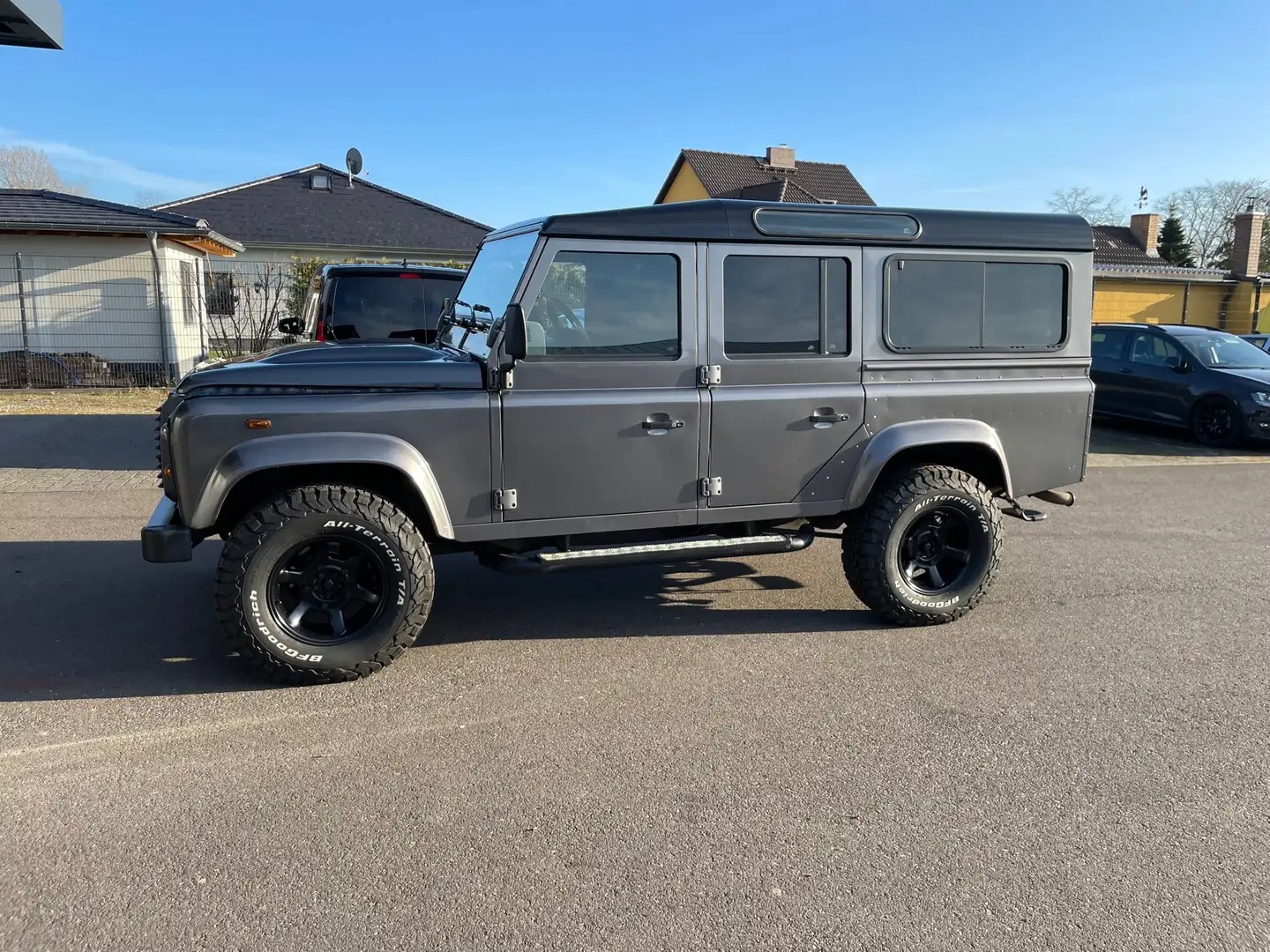 Pojazd #42151 - Land Rover Defender 110 DPF Station Wagon LXV 6