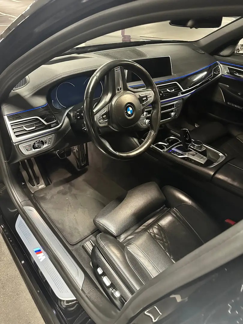 Pojazd #42167 - BMW 750 d xDrive M Paket 5