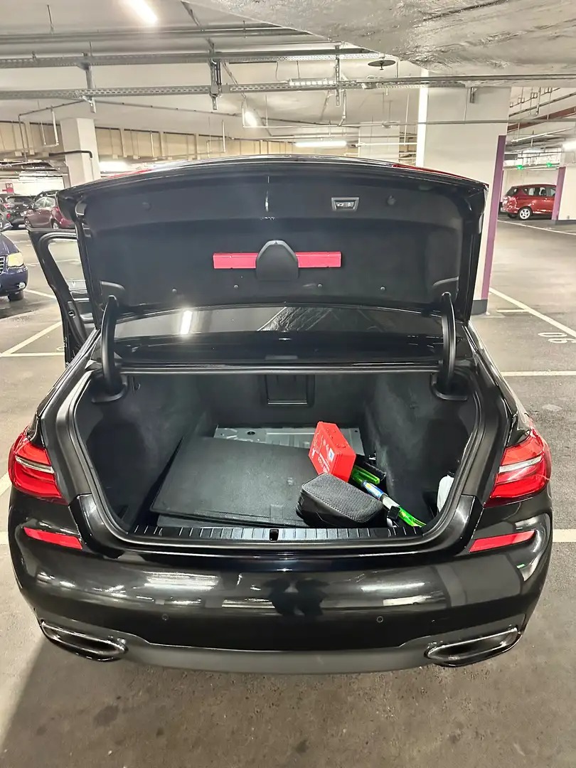 Pojazd #42167 - BMW 750 d xDrive M Paket 12