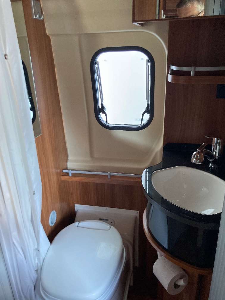 Pojazd #28300 - Dethleffs Globecar KW 018 9