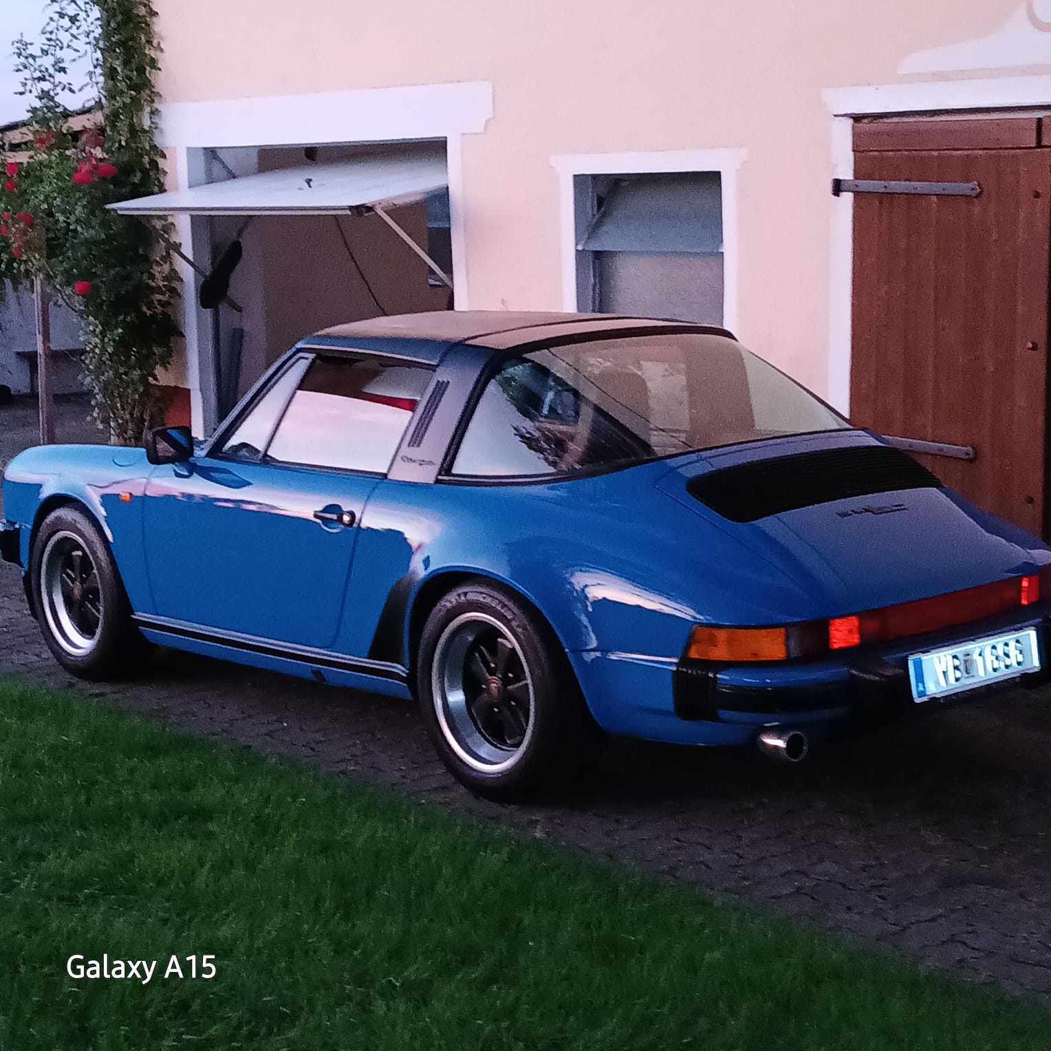 Pojazd #89210 - Porsche 911 SC Targa 4