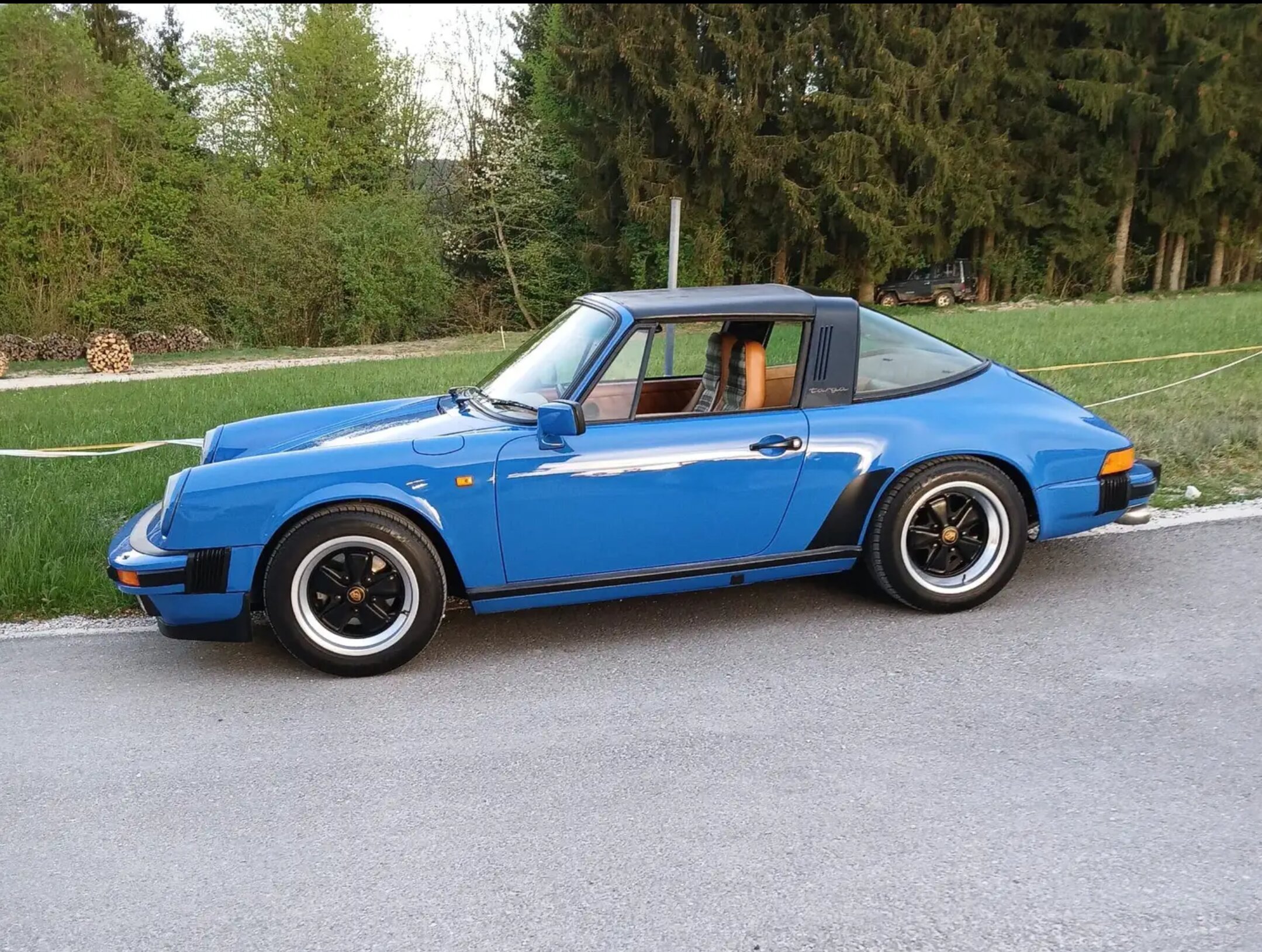 Pojazd #89210 - Porsche 911 SC Targa 8