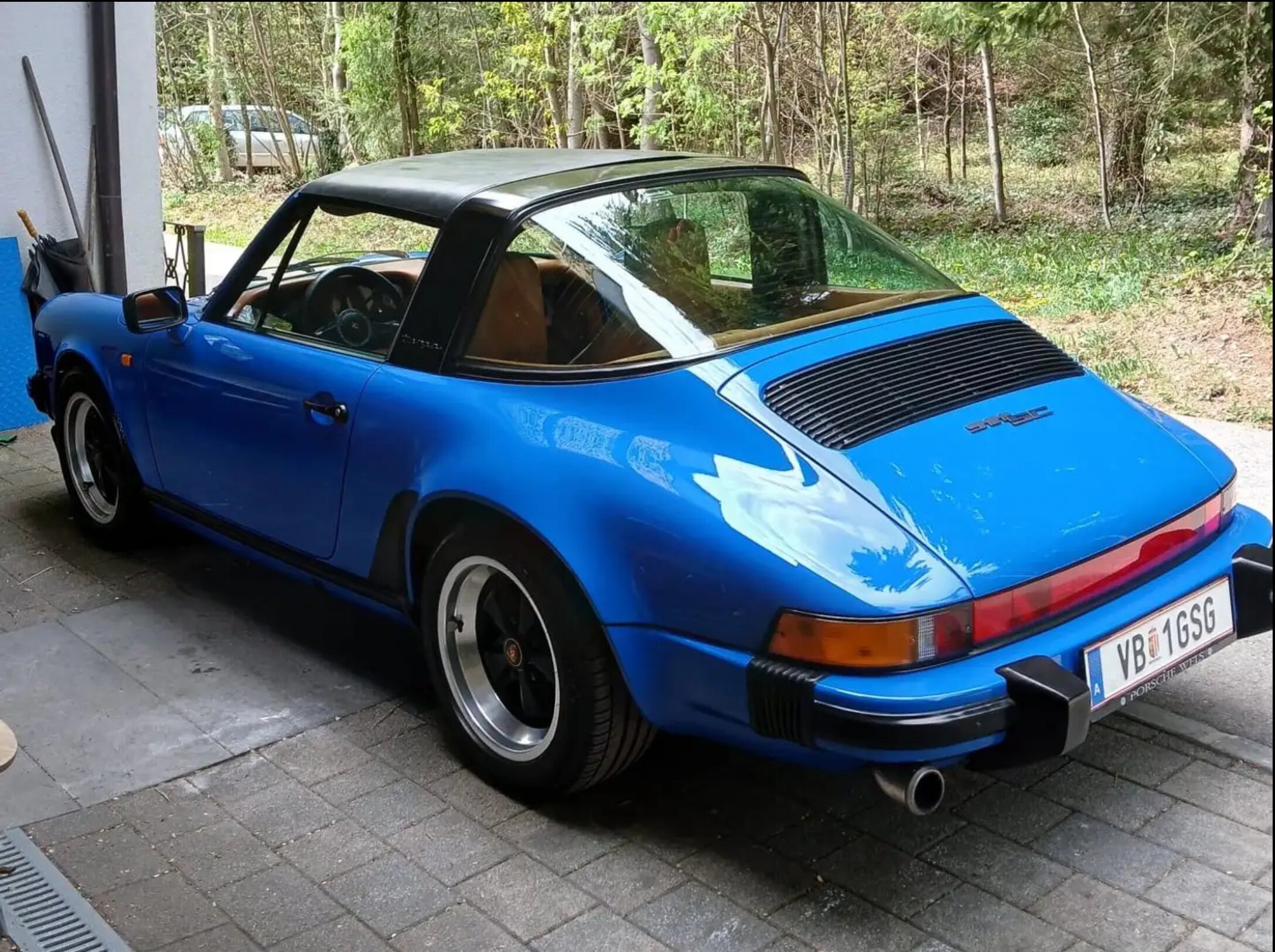 Pojazd #89210 - Porsche 911 SC Targa 9