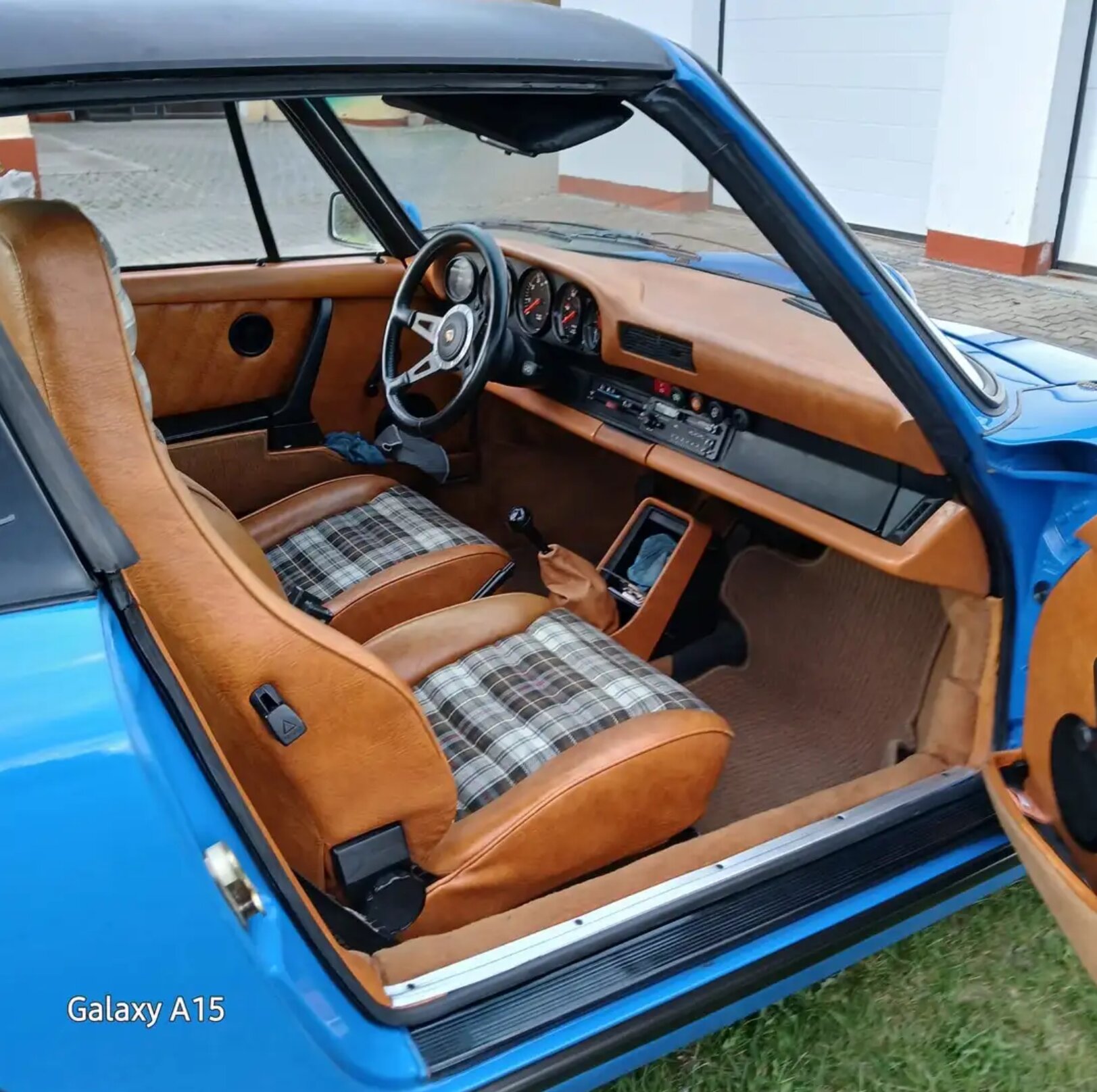 Pojazd #89210 - Porsche 911 SC Targa 10