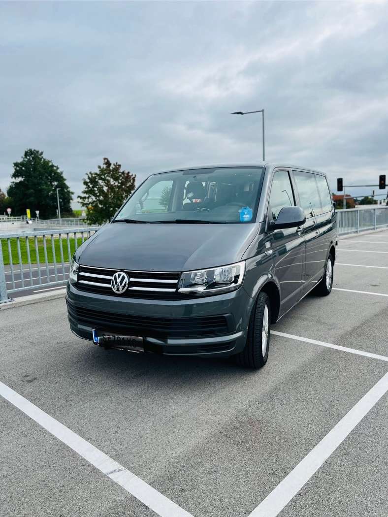 Pojazd #58563 - Volkswagen Caravelle Family 2.0 11