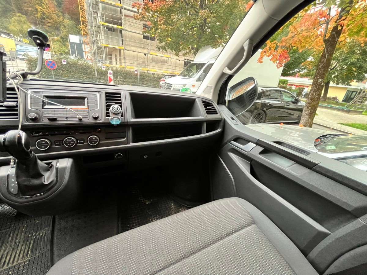 Pojazd #58563 - Volkswagen Caravelle Family 2.0 12