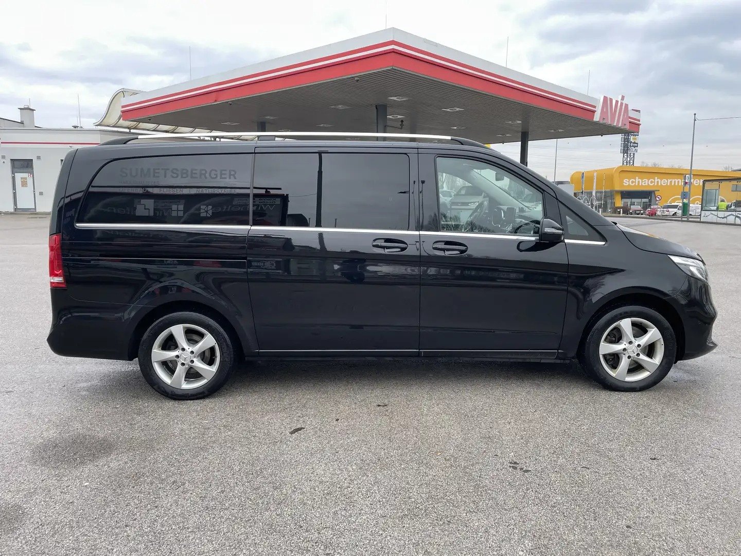 Vehicle #10121 - Mercedes-Benz V 250 d Kombi 4MATIC lang Avantgarde 4