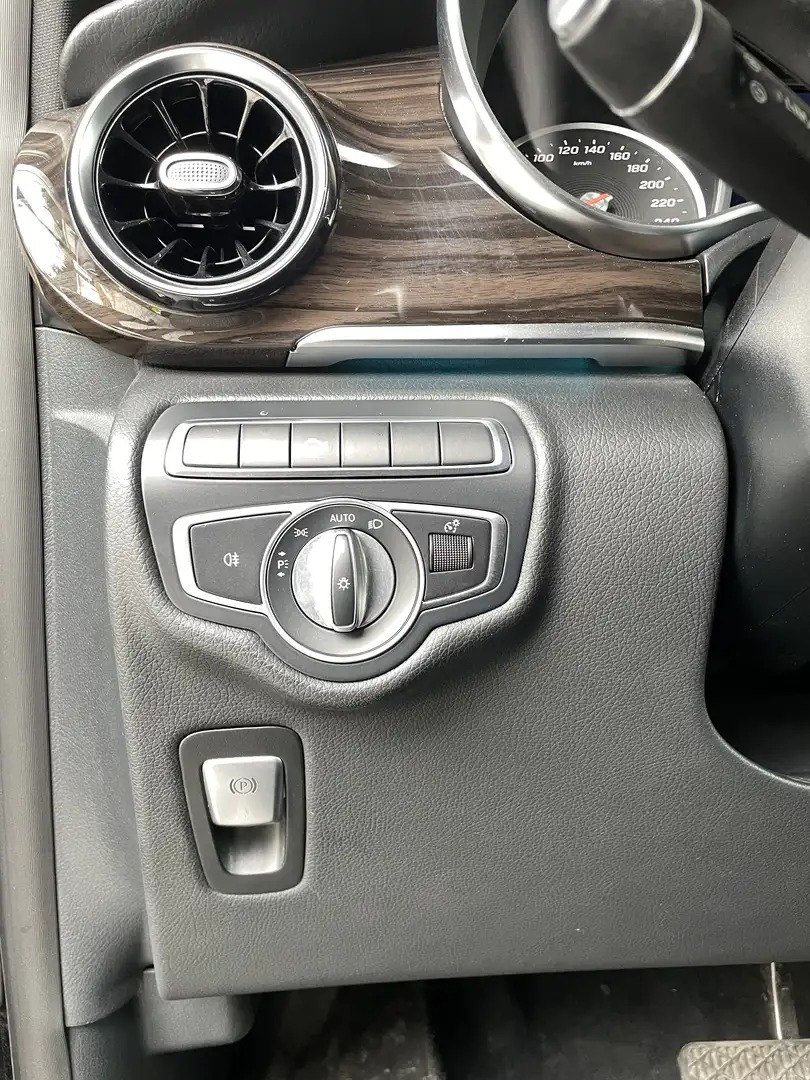 Vehicle #10121 - Mercedes-Benz V 250 d Kombi 4MATIC lang Avantgarde 9