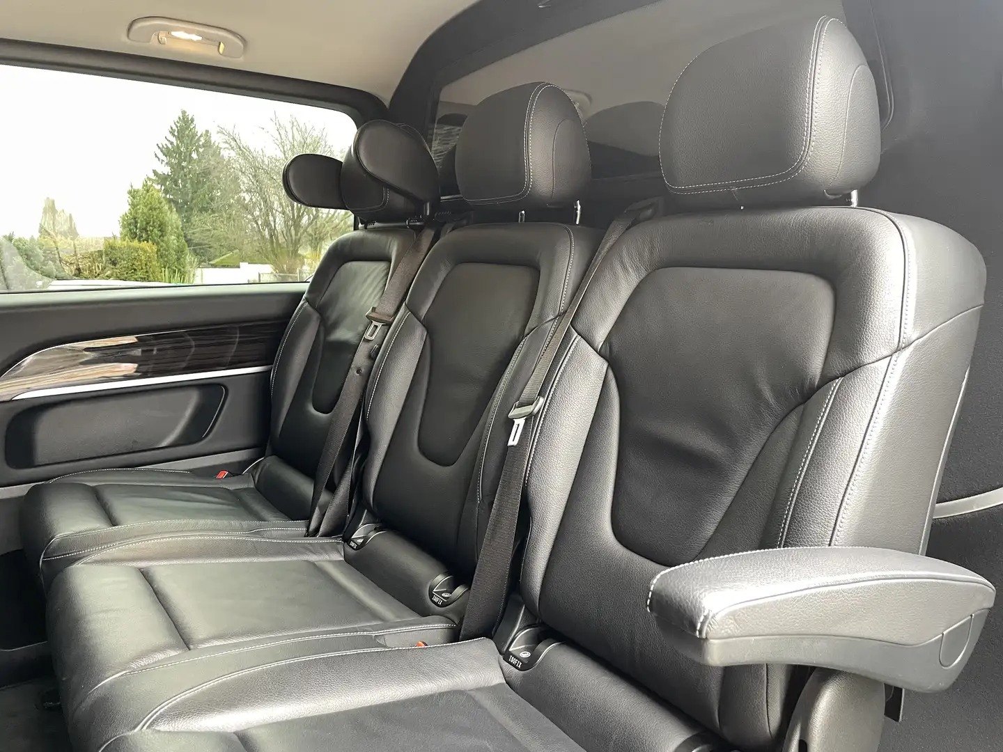 Vehicle #10121 - Mercedes-Benz V 250 d Kombi 4MATIC lang Avantgarde 13