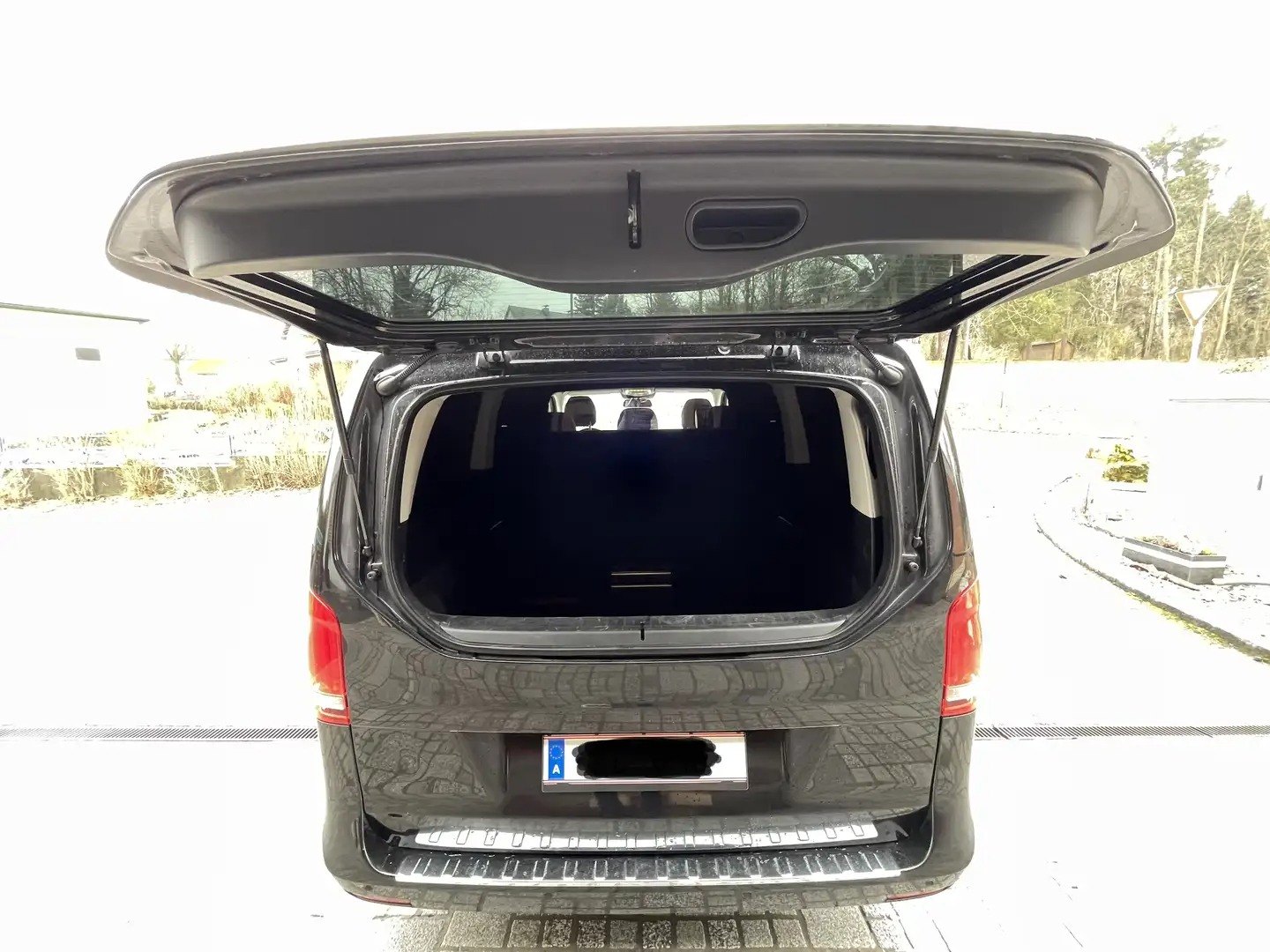 Vehicle #10121 - Mercedes-Benz V 250 d Kombi 4MATIC lang Avantgarde 26