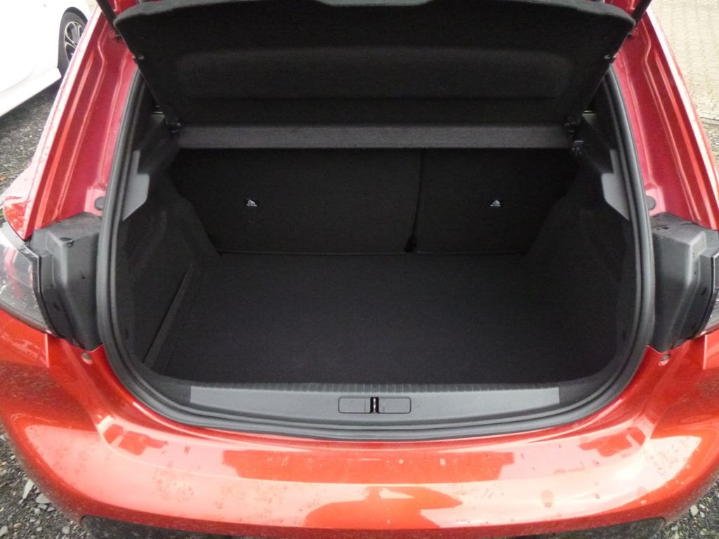 Fahrzeug #10122 - Peugeot 208 1,2 I STT 2